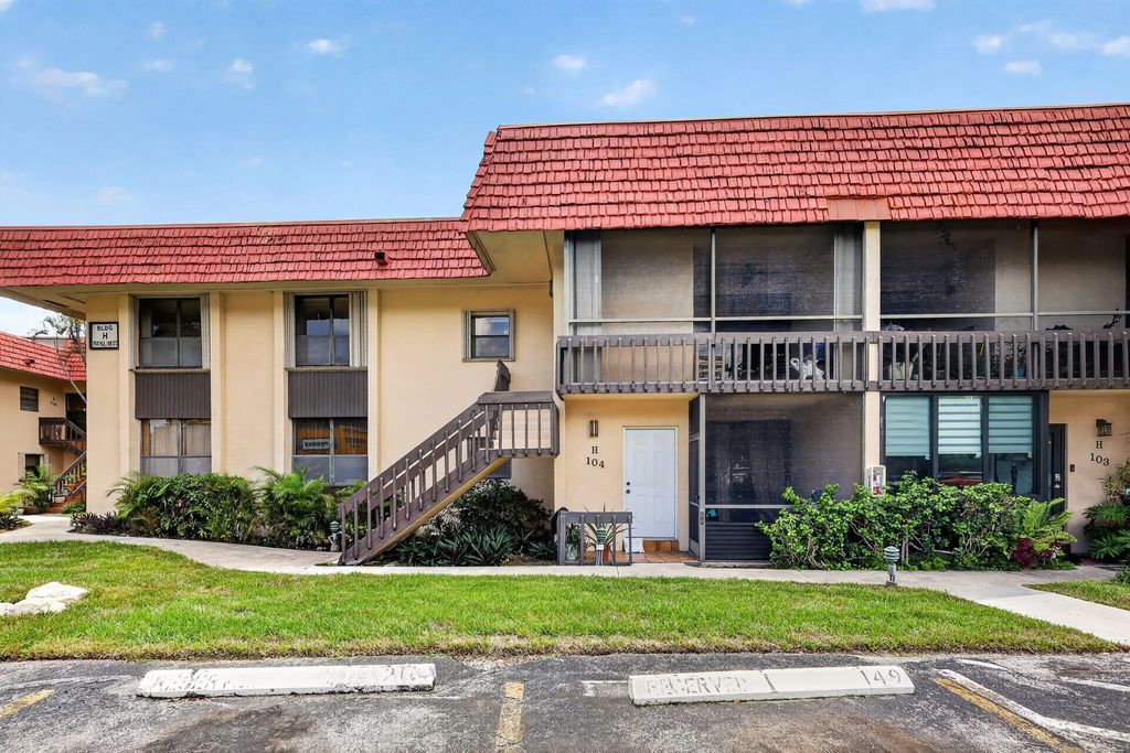 750 Ne 199th Street #204h, Miami