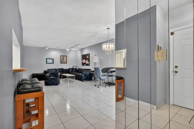 4 of 51 - 750 Ne 199th Street #204h, Miami, FL