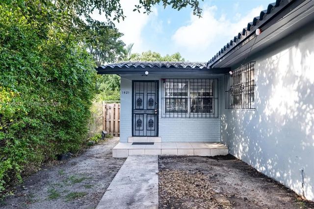 5 of 33 - 1519 Nw 40th Street, Miami, FL