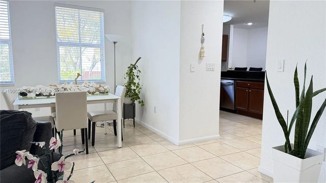 3 of 32 - 11605 Nw 89th Street #220, Doral, FL