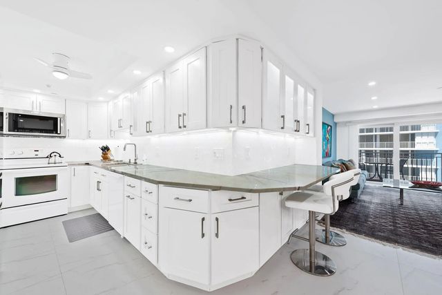 3215 S Ocean Boulevard #508, Highland Beach