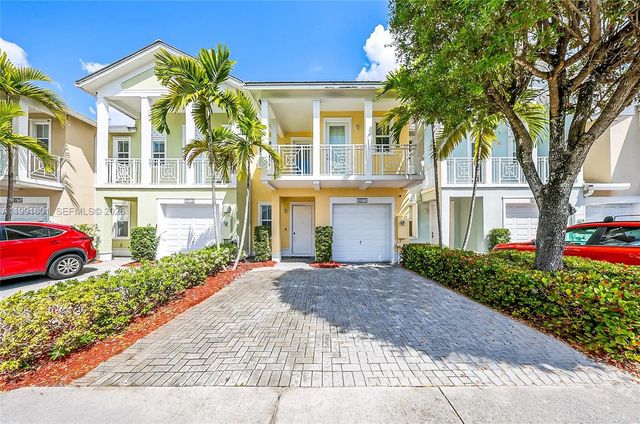 10711 Nw 75th Lane, Doral