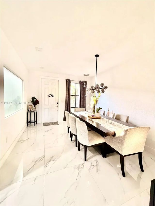 2 of 15 - 4237 Sw 164th Path #4237, Miami, FL