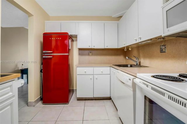 5 of 35 - 3671 Environ Boulevard #368, Lauderhill, FL