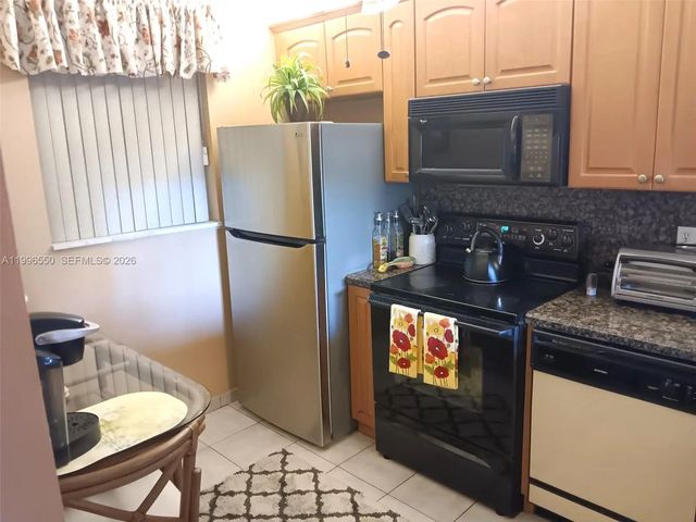 3 of 21 - 3545 Ne 166th Street #306, North Miami Beach, FL