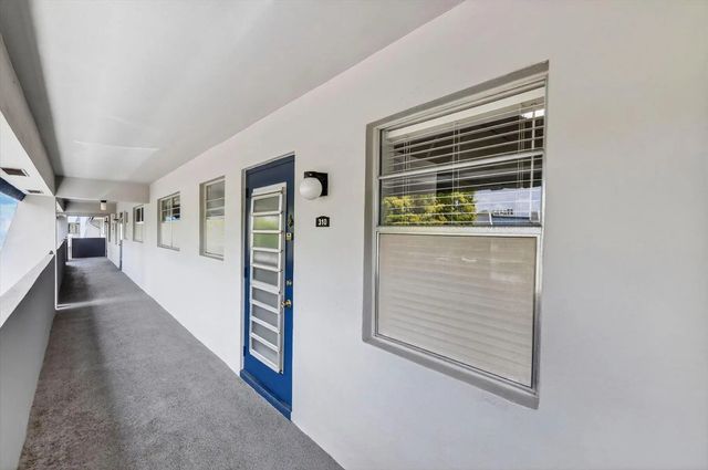 3 of 47 - 7787 Golf Circle Drive #310-k, Margate, FL