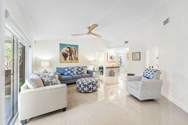 2 of 29 - 140 Arrowhead Circle, Jupiter, FL