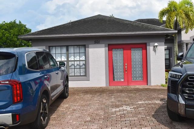 4 of 16 - 501 Sw Bayshore Boulevard, Port St. Lucie, FL