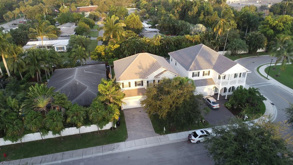 2200 Sw 13th Avenue, Fort Lauderdale