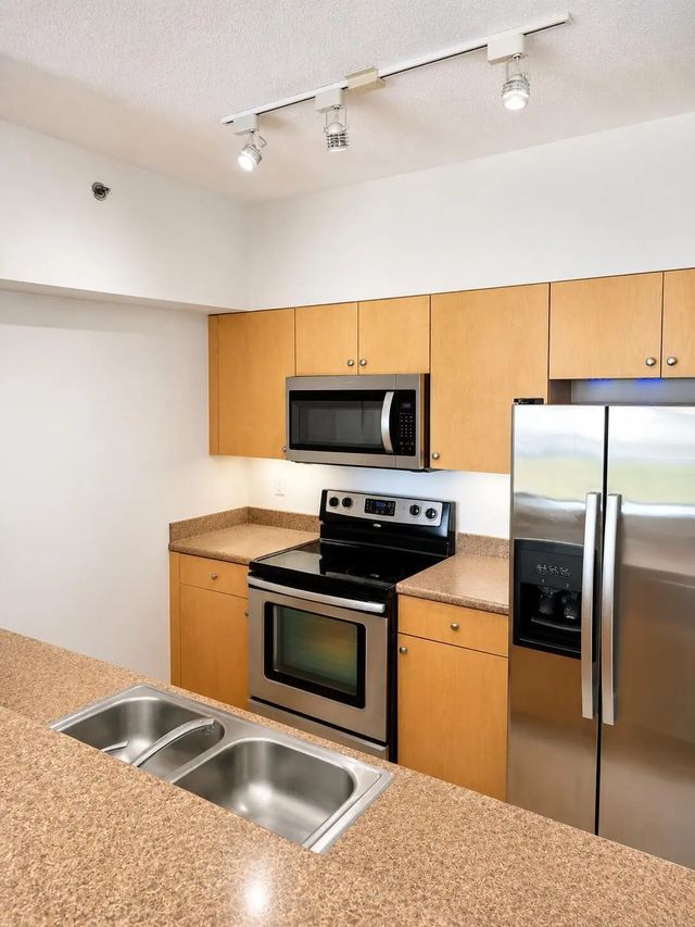 4 of 15 - 616 Clearwater Park Road #611, West Palm Beach, FL