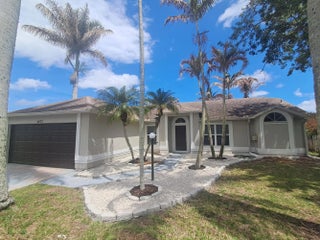 Photo of Listing #B26012350