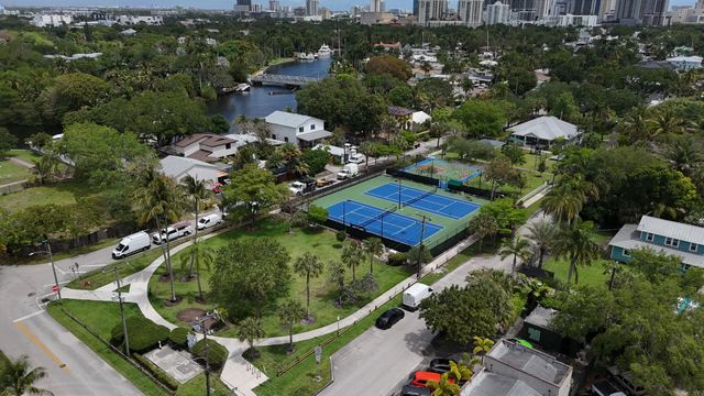 2 of 16 - 615 Sw 14th Avenue #1-2, Fort Lauderdale, FL