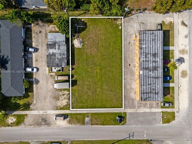 2 of 13 - 123 Nw 6th Street, Homestead, FL