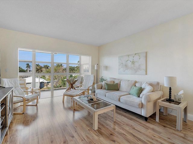 3 of 34 - 1481 S Ocean Boulevard #315a, Pompano Beach, FL