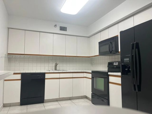 3 of 25 - 3530 Mystic Pointe Drive #1711, Aventura, FL