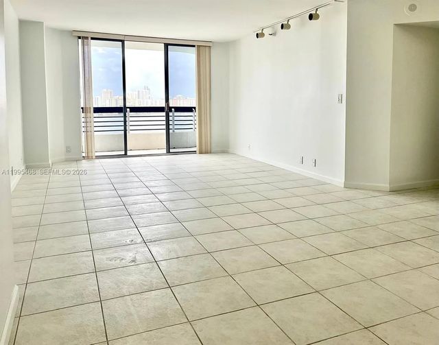 5 of 25 - 3530 Mystic Pointe Drive #1711, Aventura, FL