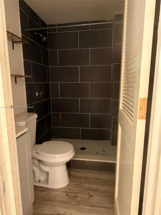 3 of 18 - 634 Sw 10th Avenue, Miami, FL