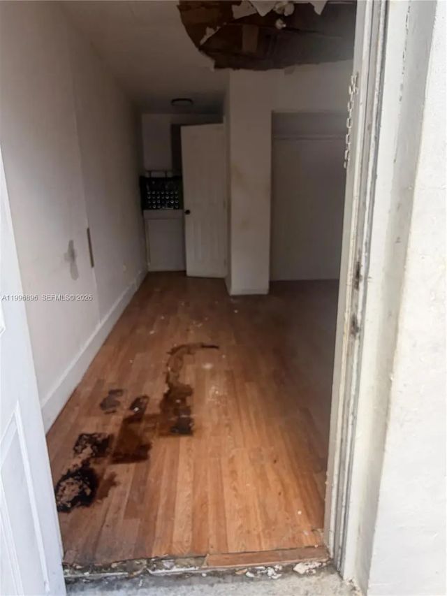 4 of 18 - 634 Sw 10th Avenue, Miami, FL