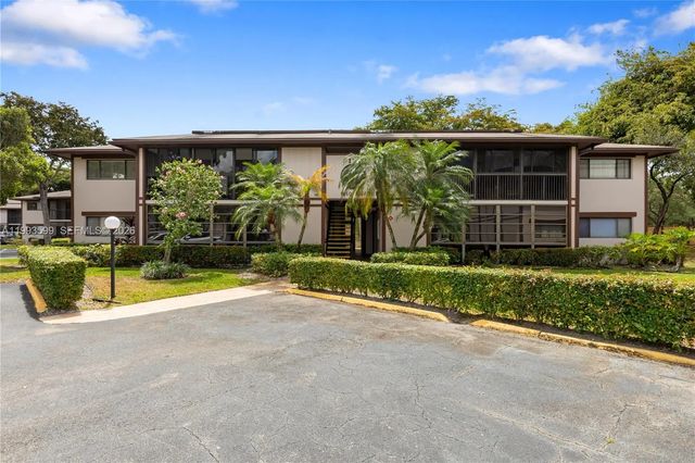 2 of 28 - 9660 S Belfort Circle #207, Tamarac, FL