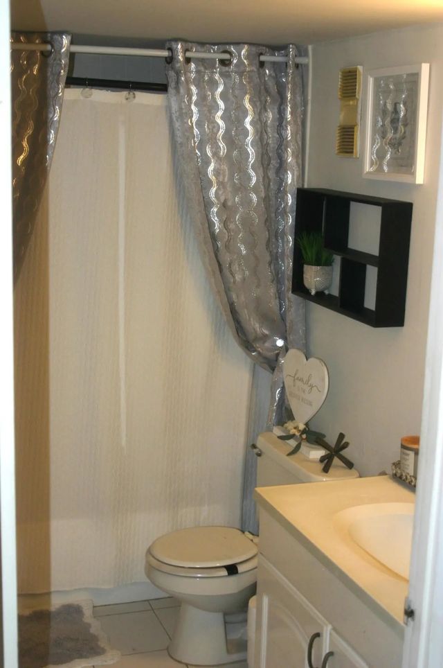 5 of 5 - 2070 Nw 43rd Terrace #apt 3, Lauderhill, FL