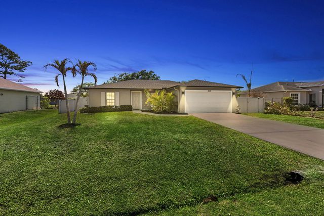 2118 Se Genoa Street, Port St. Lucie