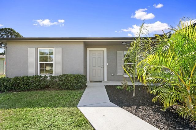 4 of 42 - 2118 Se Genoa Street, Port St. Lucie, FL