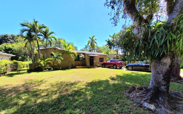 1060 Ne 122nd Street, North Miami