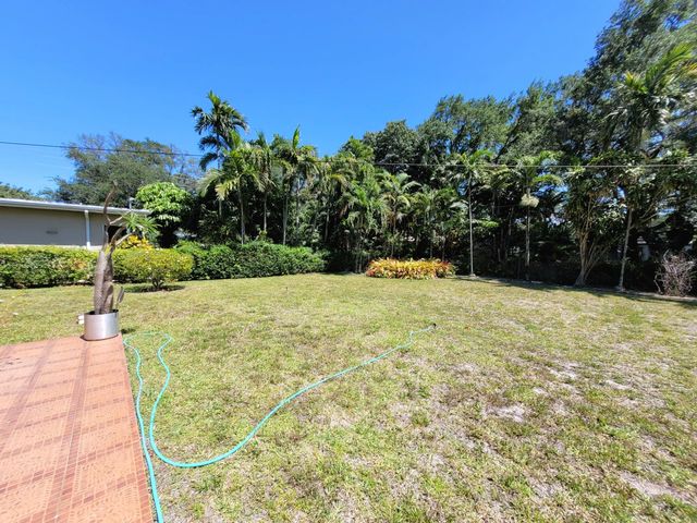 5 of 59 - 1060 Ne 122nd Street, North Miami, FL