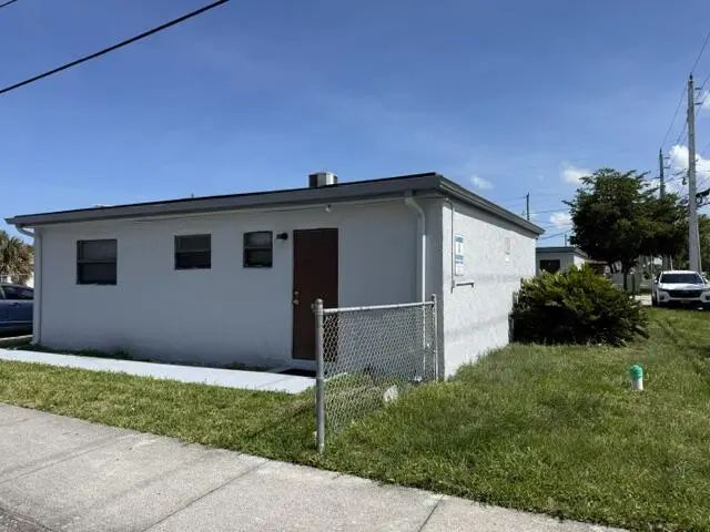 5 of 24 - 2840 Avenue S, West Palm Beach, FL