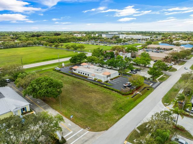 4 of 41 - 845 37th Place, Vero Beach, FL