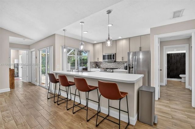 2 of 49 - 102 Sun Terrace Court, Palm Beach Gardens, FL