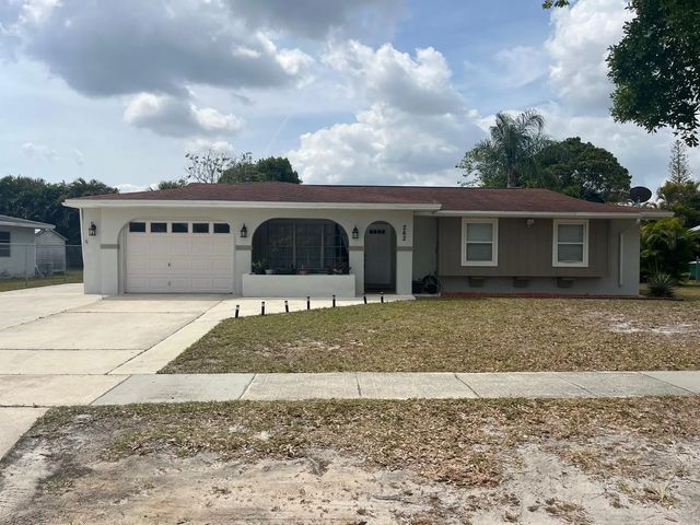 3 of 40 - 262 Ne Floresta Drive, Port St. Lucie, FL