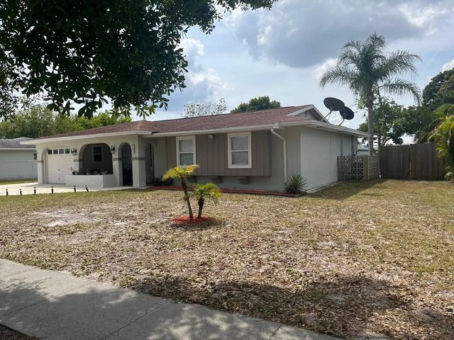 5 of 40 - 262 Ne Floresta Drive, Port St. Lucie, FL
