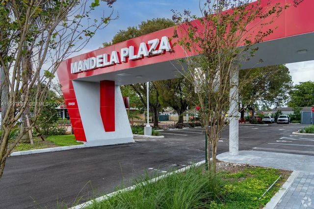 20450 Nw 2nd Avenue #20450--56, Miami Gardens