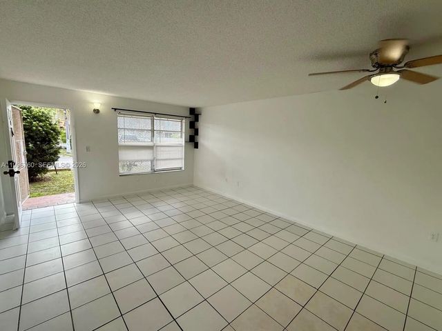 3 of 8 - 291 Nw 177th Street #c-107, Miami Gardens, FL