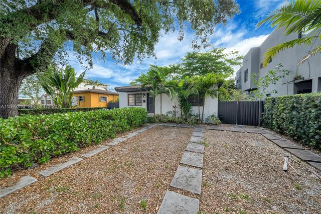 3 of 22 - 3033 Hibiscus Street, Miami, FL