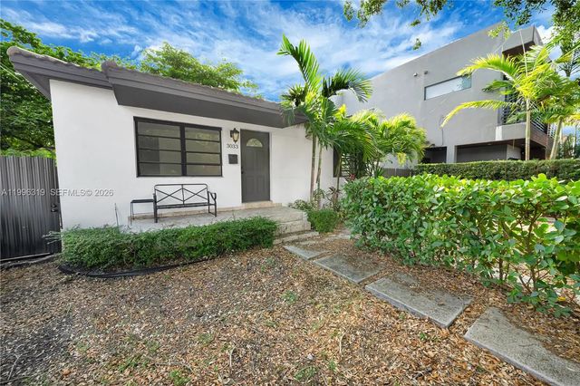 4 of 22 - 3033 Hibiscus Street, Miami, FL