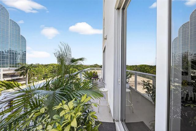 4 of 33 - 4250 Biscayne Boulevard #609, Miami, FL