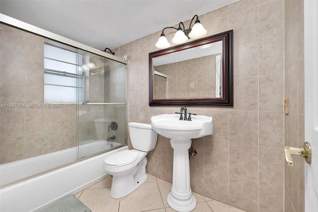 4 of 30 - 7620 Carlyle Avenue #204, Miami Beach, FL
