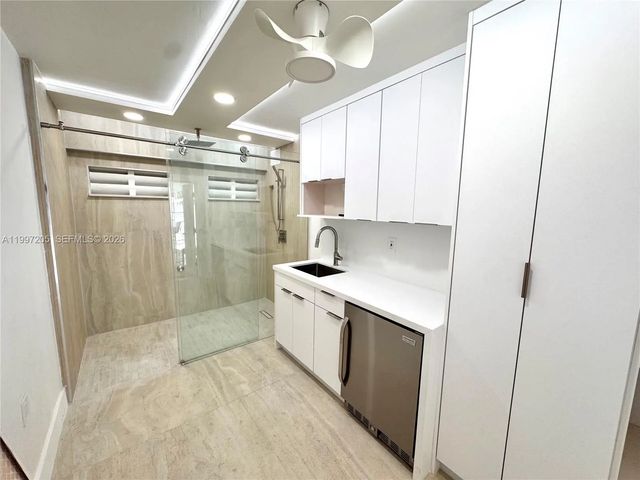 2899 Collins Avenue #6, Miami Beach