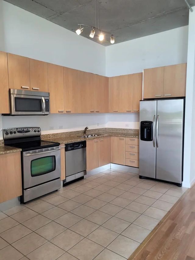2 of 25 - 2100 Van Buren Street #501, Hollywood, FL