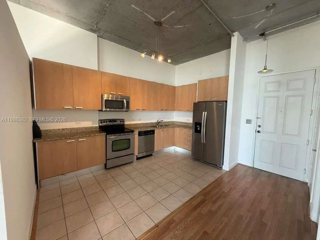 3 of 25 - 2100 Van Buren Street #501, Hollywood, FL