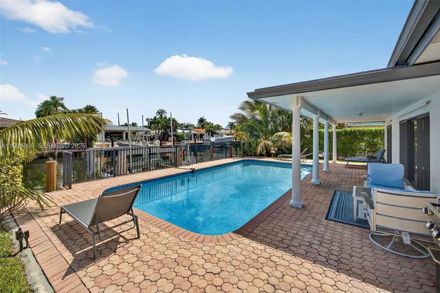3 of 21 - 2481 Se 15th Street, Pompano Beach, FL