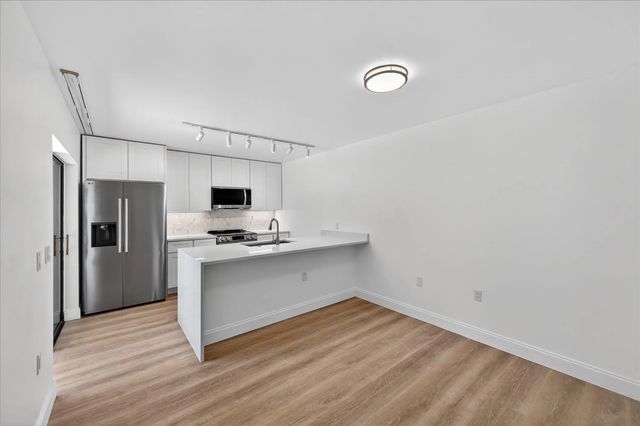 2 of 36 - 1617 16th Way, West Palm Beach, FL