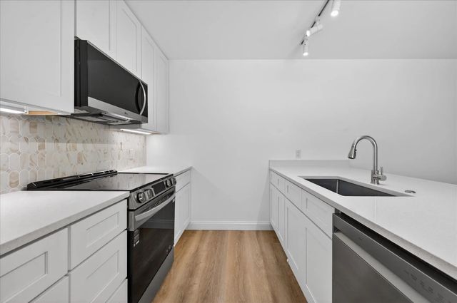 5 of 36 - 1617 16th Way, West Palm Beach, FL