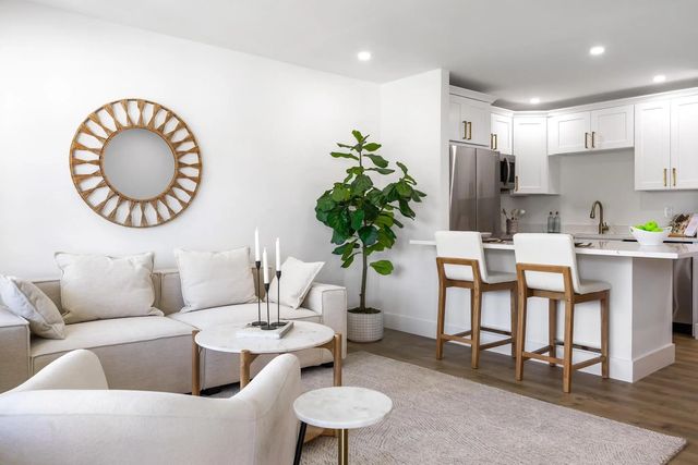 2 of 36 - 480 Horizons W #207, Boynton Beach, FL