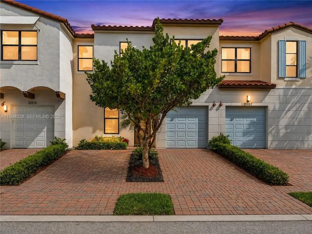 20973 Nw 1st Drive, Pembroke Pines