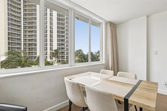 5 of 20 - 19201 Collins Avenue #223, Sunny Isles Beach, FL