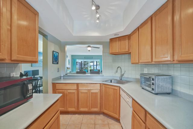 2 of 38 - 900 Sw 12th Street #100, Fort Lauderdale, FL