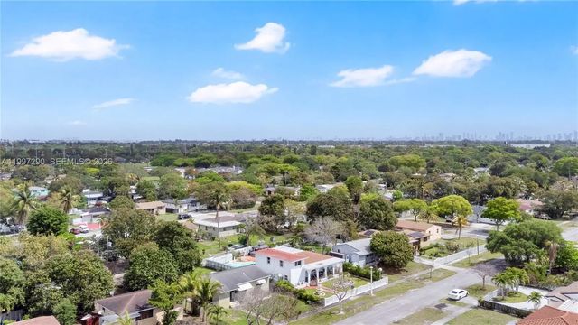 3 of 40 - 1335 Nw 129th Street, North Miami, FL